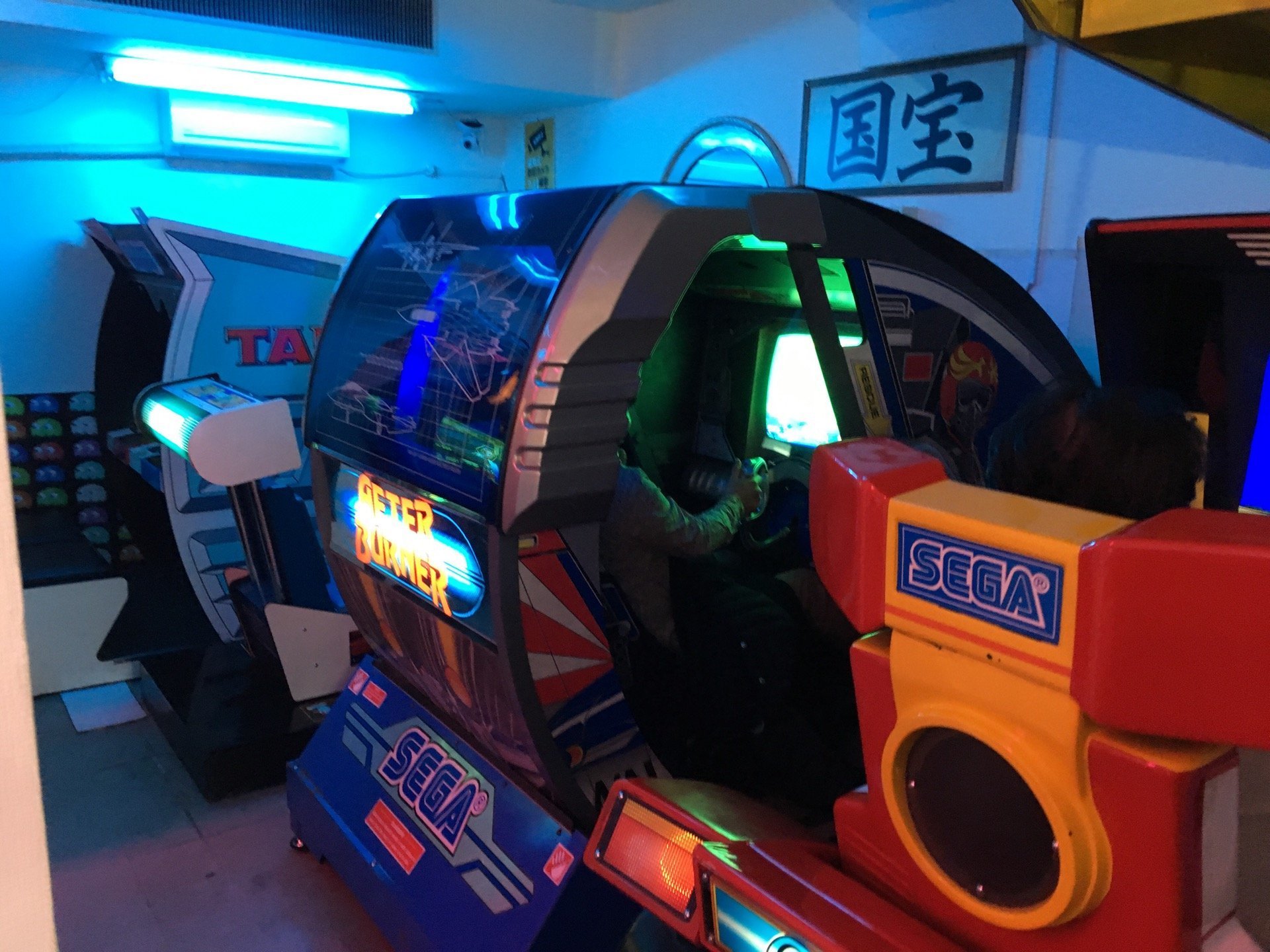 大阪 新世界のレトロゲームセンター ザリガニ 貴重な 国宝級 ラインナップの数々と 各所で見える 店の想い Blog 19xx